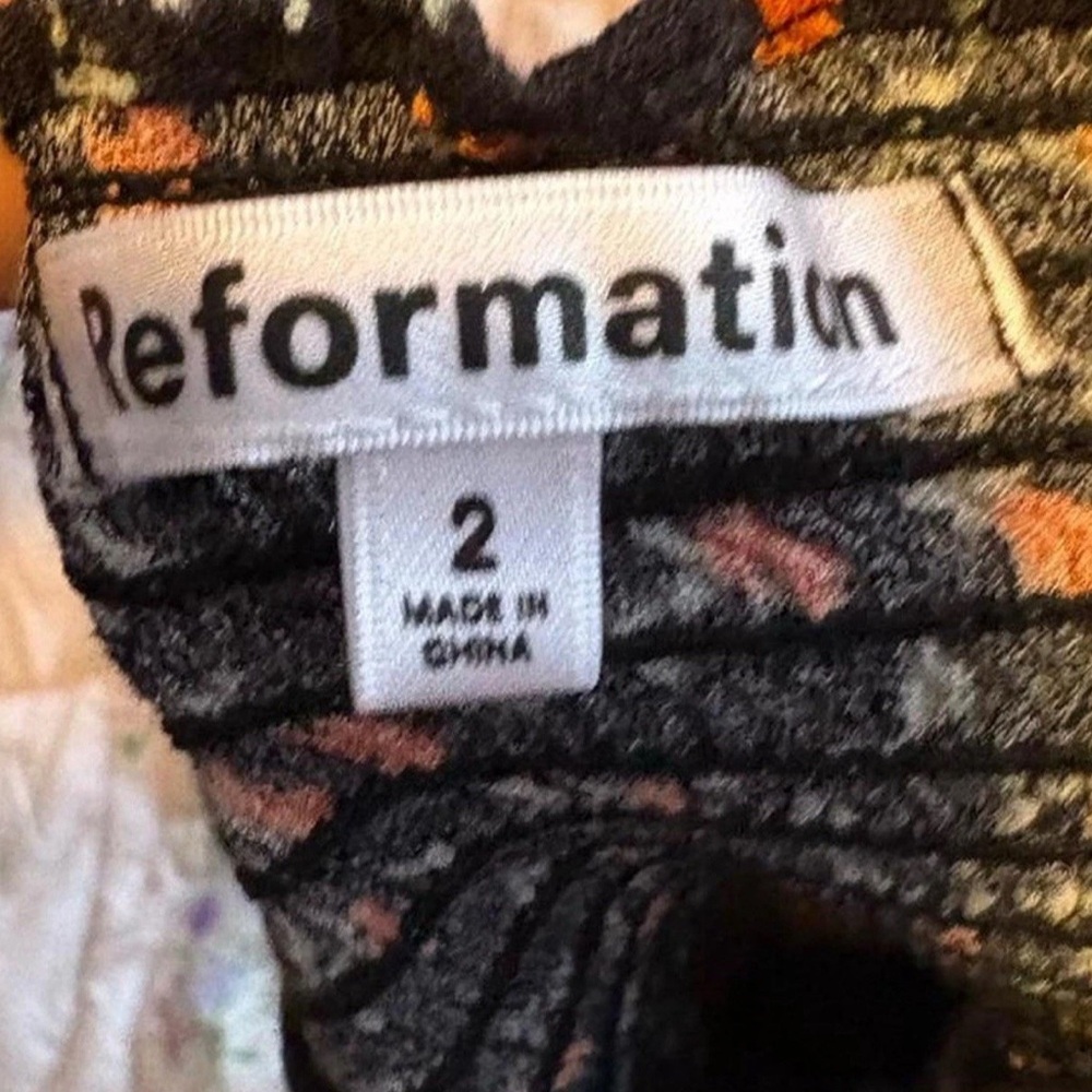Reformation Reign Top - floral size 2 - Picture 3 of 4